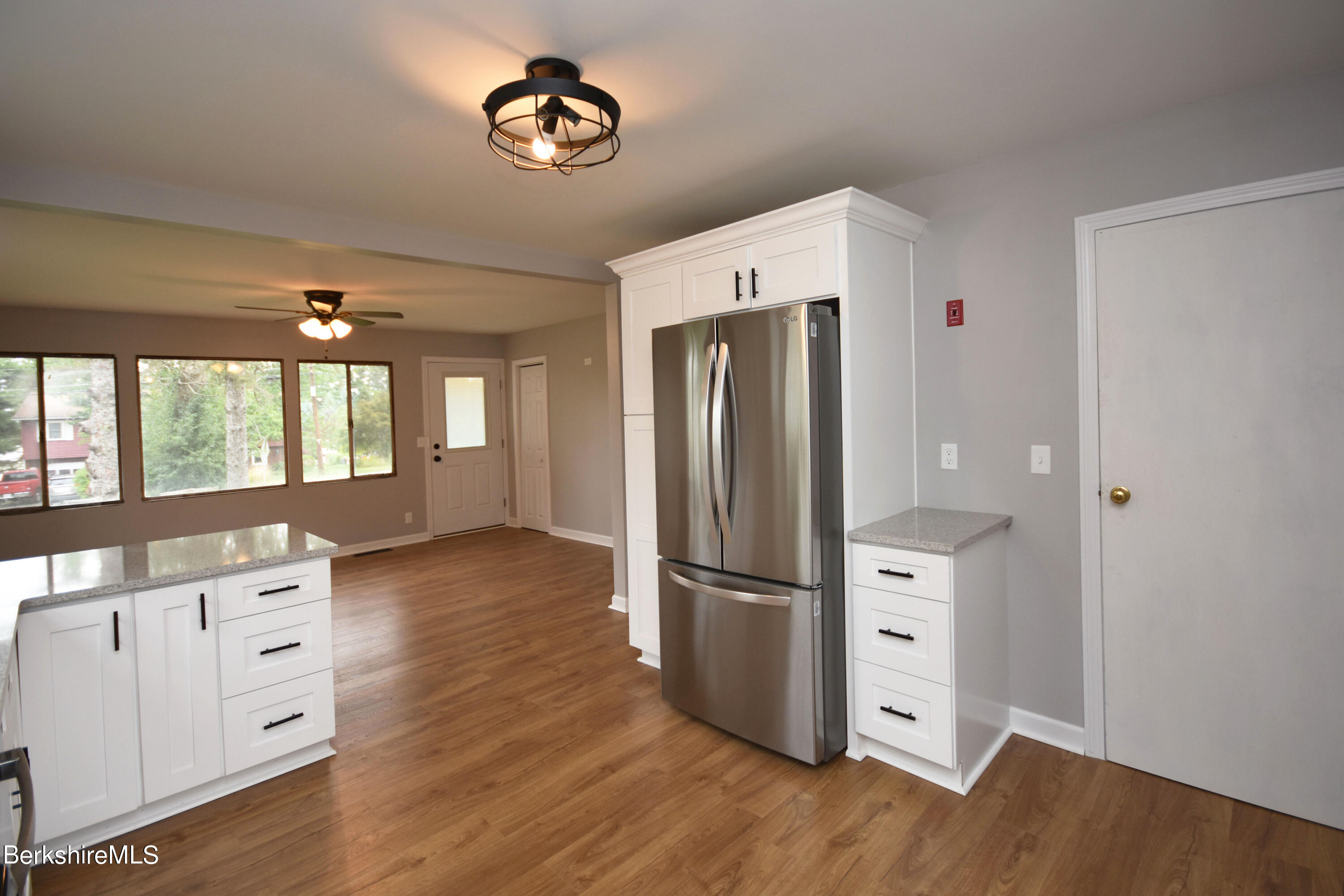 35 Melbourne Road Pittsfield, MA 01201 - Photo 15 of 36 Open Concent Living Space