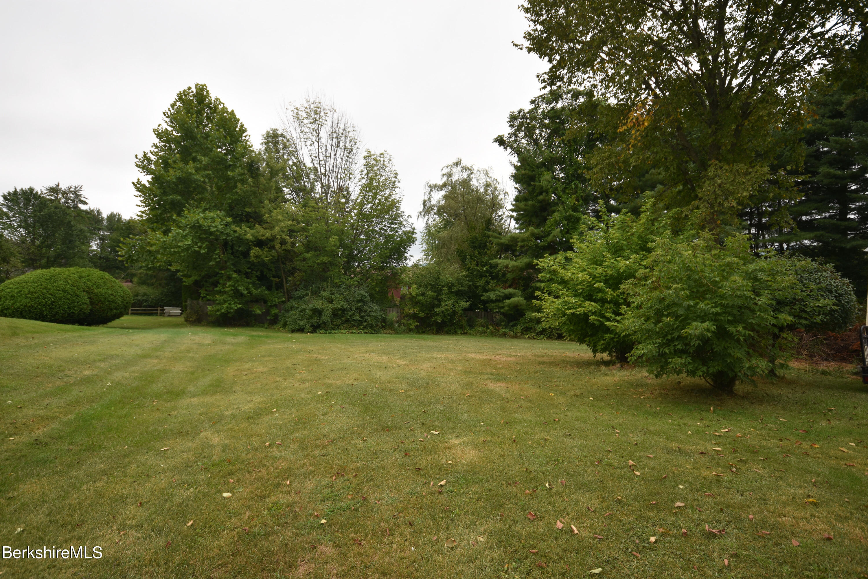 35 Melbourne Road Pittsfield, MA 01201 - Photo 36 of 36 Exterior