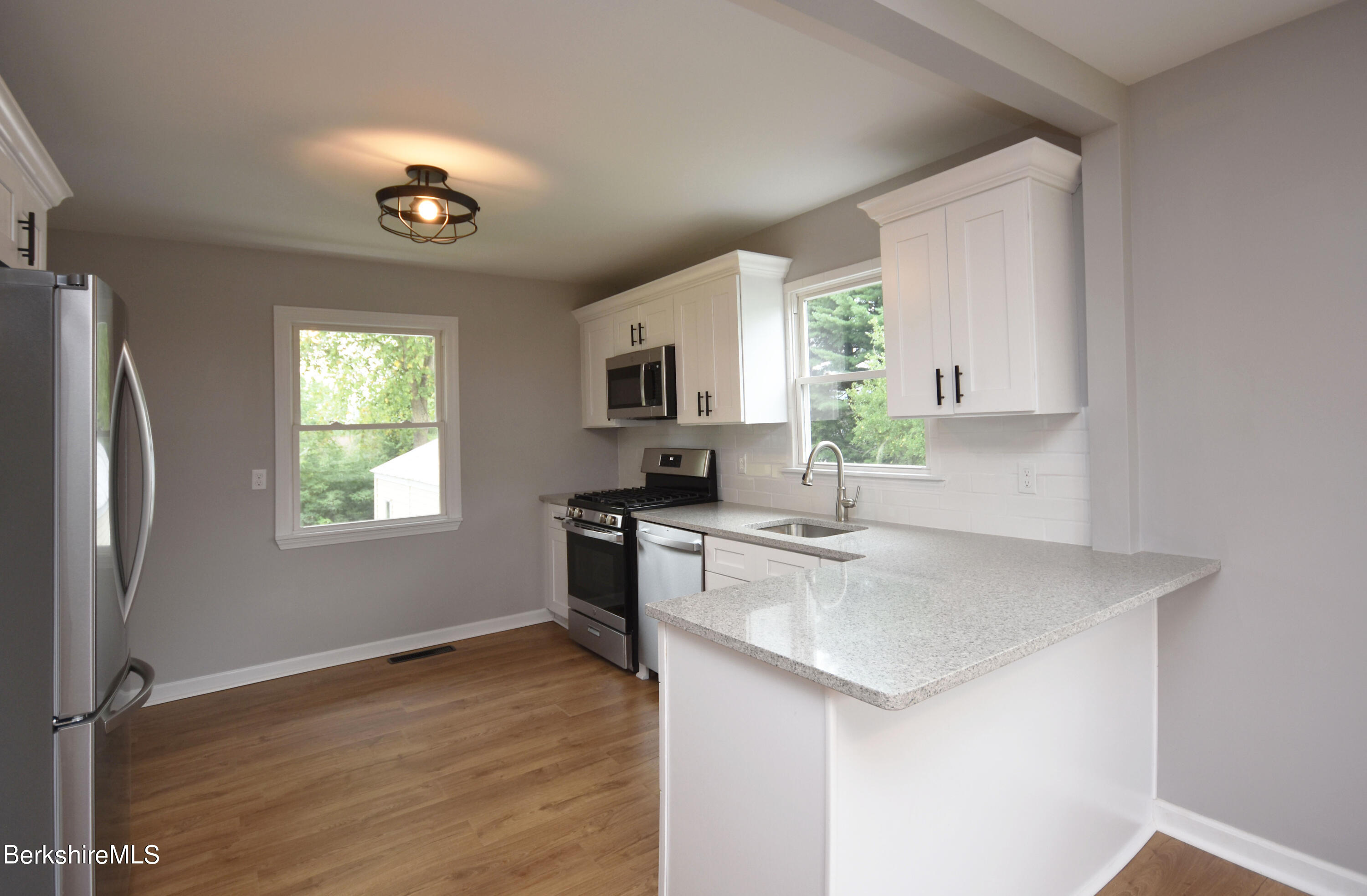 35 Melbourne Road Pittsfield, MA 01201 - Photo 7 of 36 Open Concent Living Space
