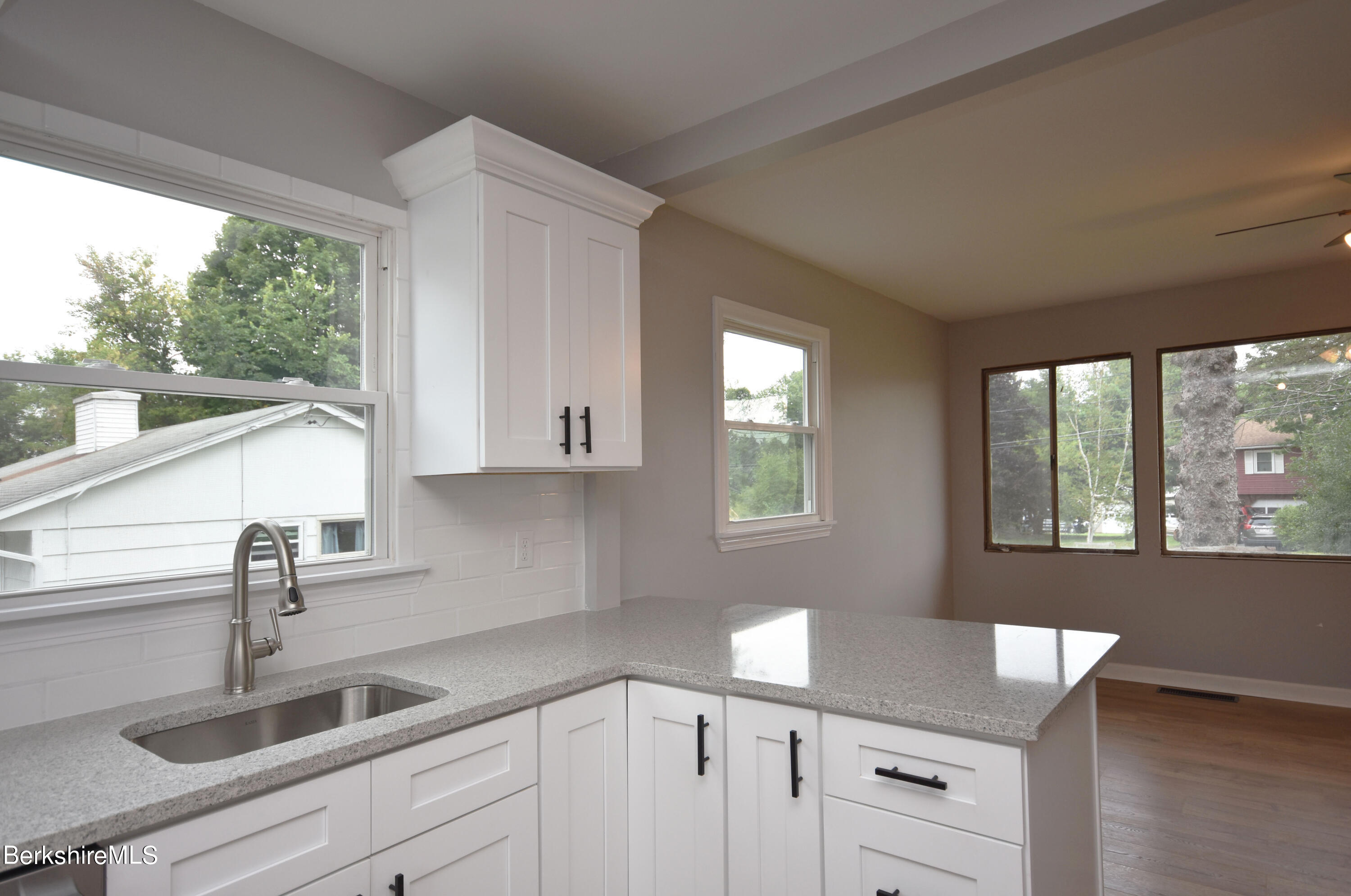 35 Melbourne Road Pittsfield, MA 01201 - Photo 10 of 36 Open Concent Living Space