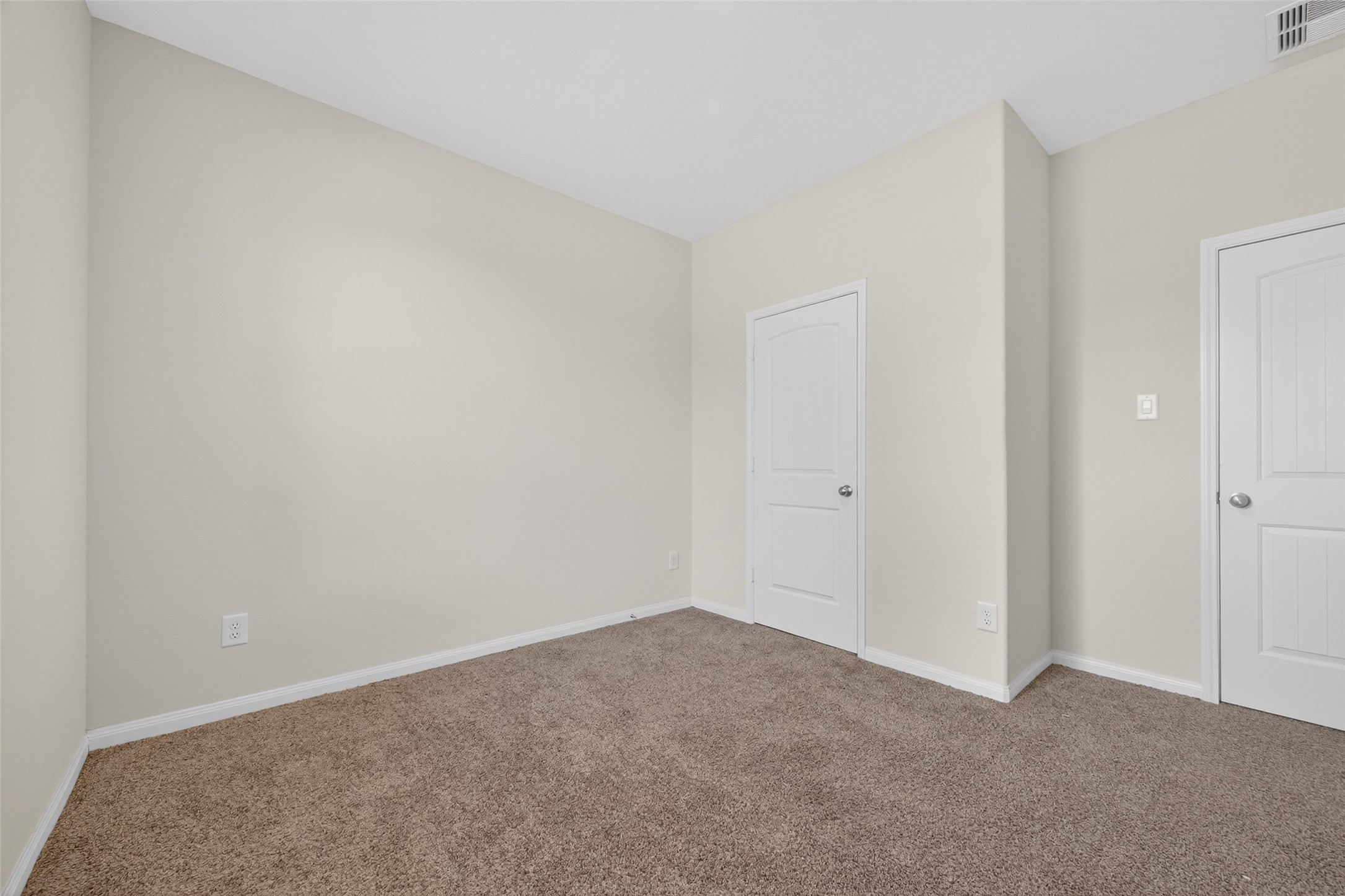 7615 Nevaeh Crest Path Houston, TX 77016 - Photo 35 of 37 a view of an empty room