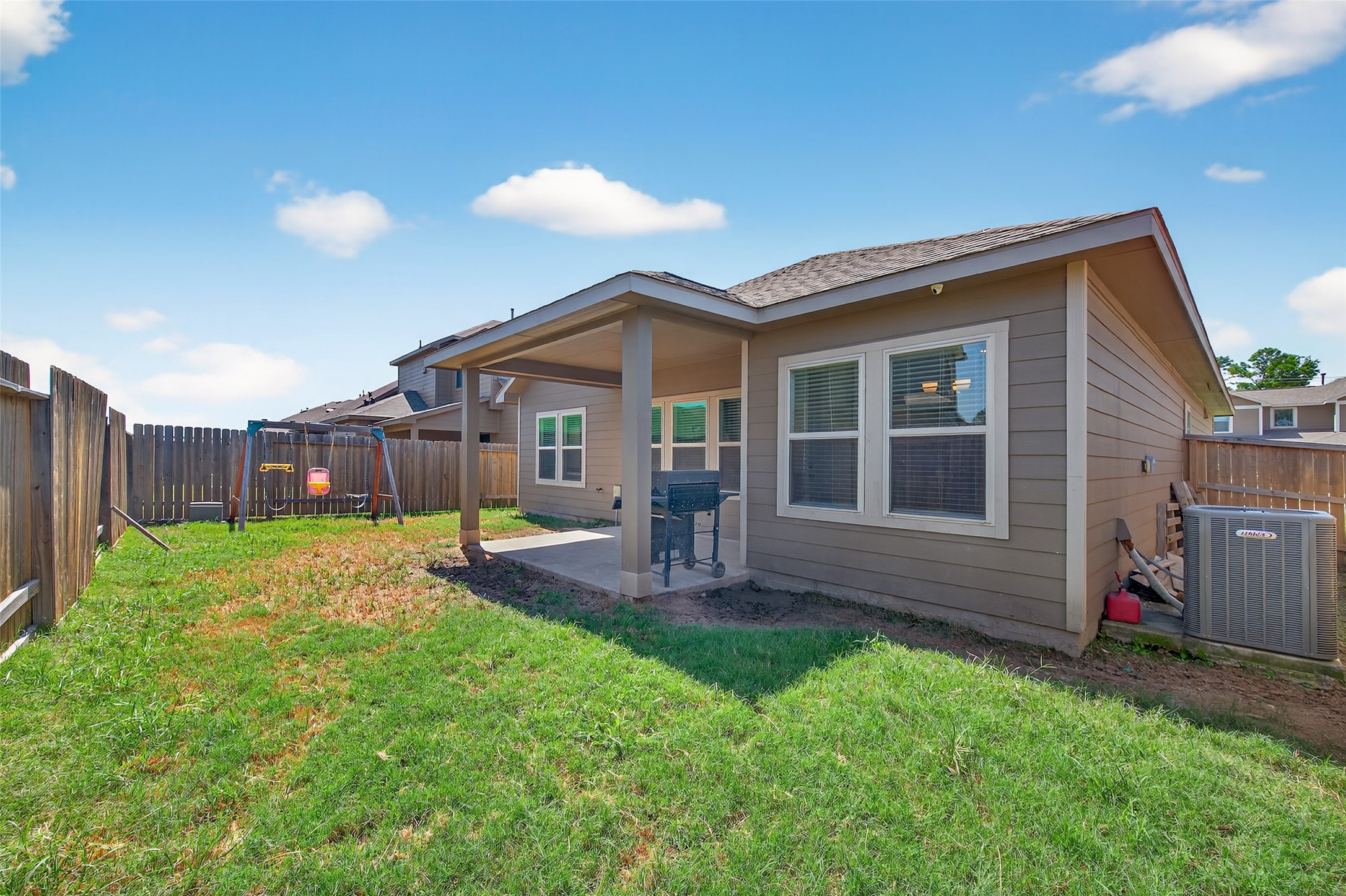 7615 Nevaeh Crest Path Houston, TX 77016 - Photo 37 of 37 a view of a house with backyard and porch