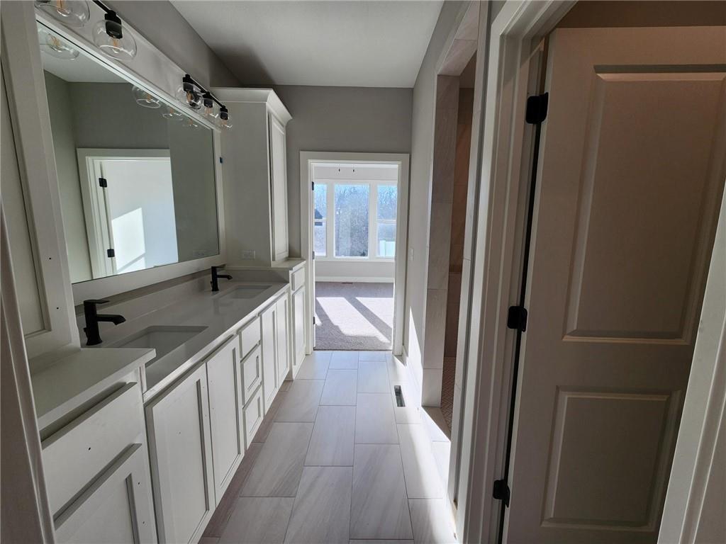 11532 South Olathe Vw Road Olathe, KS 66061 - Photo 12 of 54