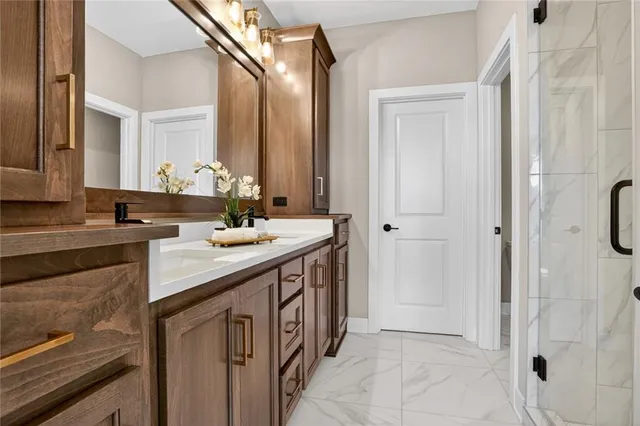 $647,725 | 11532 South Olathe Vw Road, Olathe, KS 66061