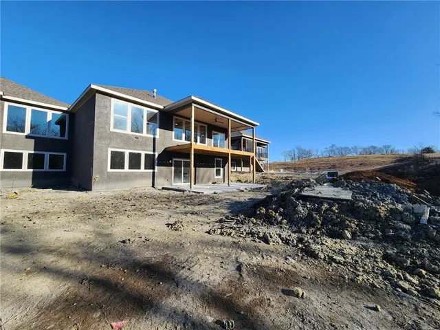 $647,725 | 11532 South Olathe Vw Road, Olathe, KS 66061