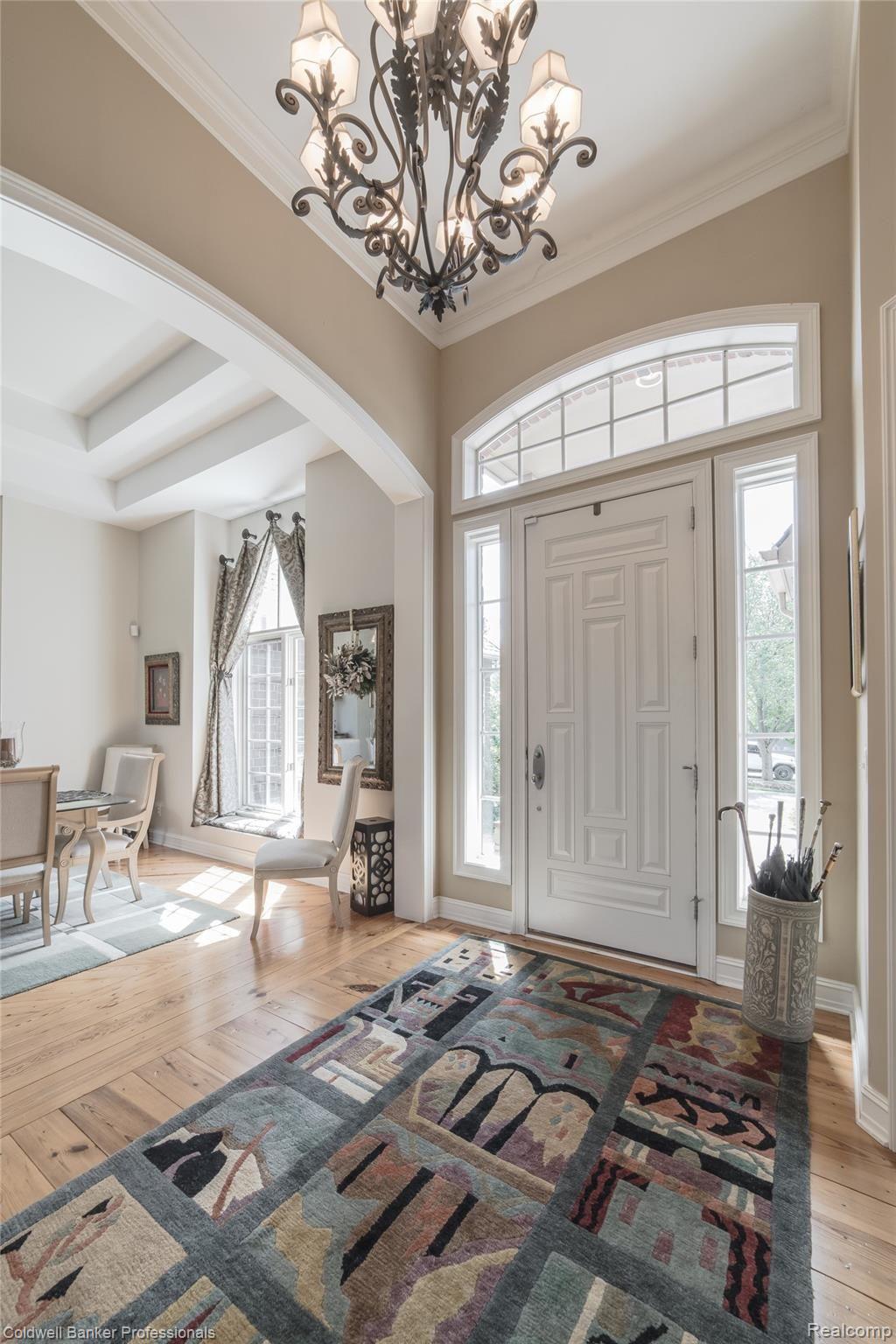 6998 OakhurstRidge-7.jpg