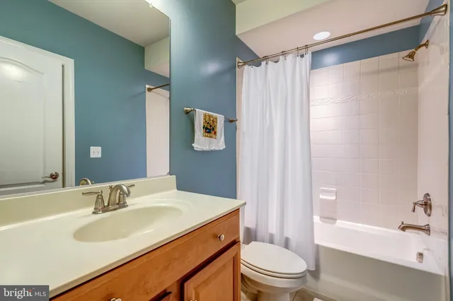 $1,299,900 | 3883 Billberry Drive, Fairfax, VA 22033