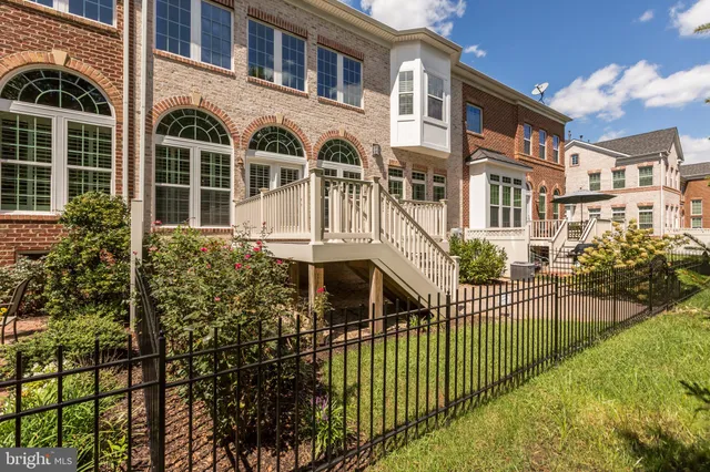 $1,299,900 | 3883 Billberry Drive, Fairfax, VA 22033