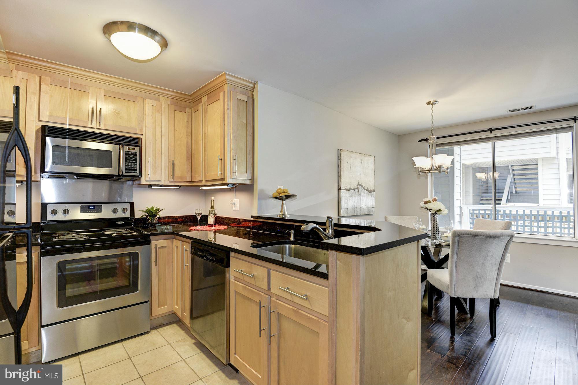 1506 A Summerchase Court, Unit A Reston, VA 20194 - Photo 12 of 30 Kitchen