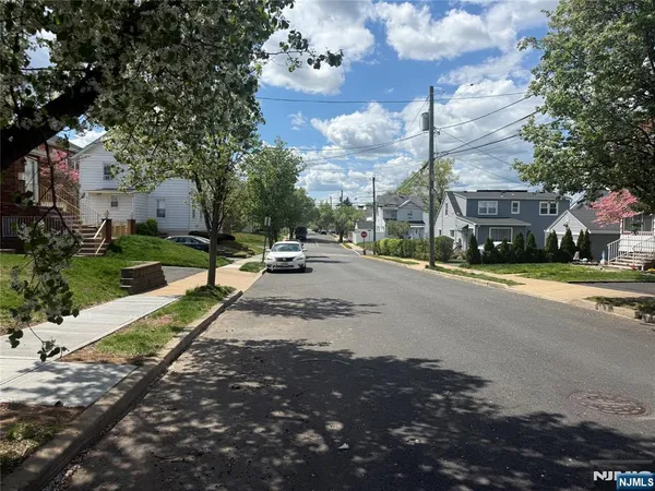 $4,250 | 13 Roosevelt Avenue, Unit A, Lodi, NJ 07644