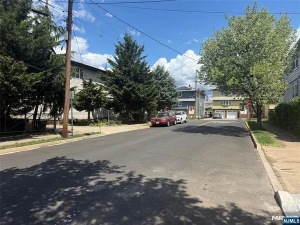 $4,250 | 13 Roosevelt Avenue, Unit A, Lodi, NJ 07644