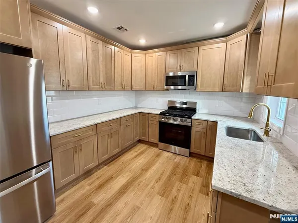 $4,250 | 13 Roosevelt Avenue, Unit A, Lodi, NJ 07644
