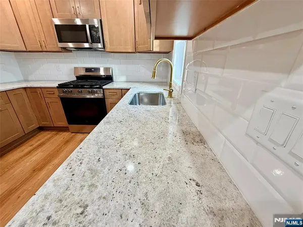 $4,250 | 13 Roosevelt Avenue, Unit A, Lodi, NJ 07644