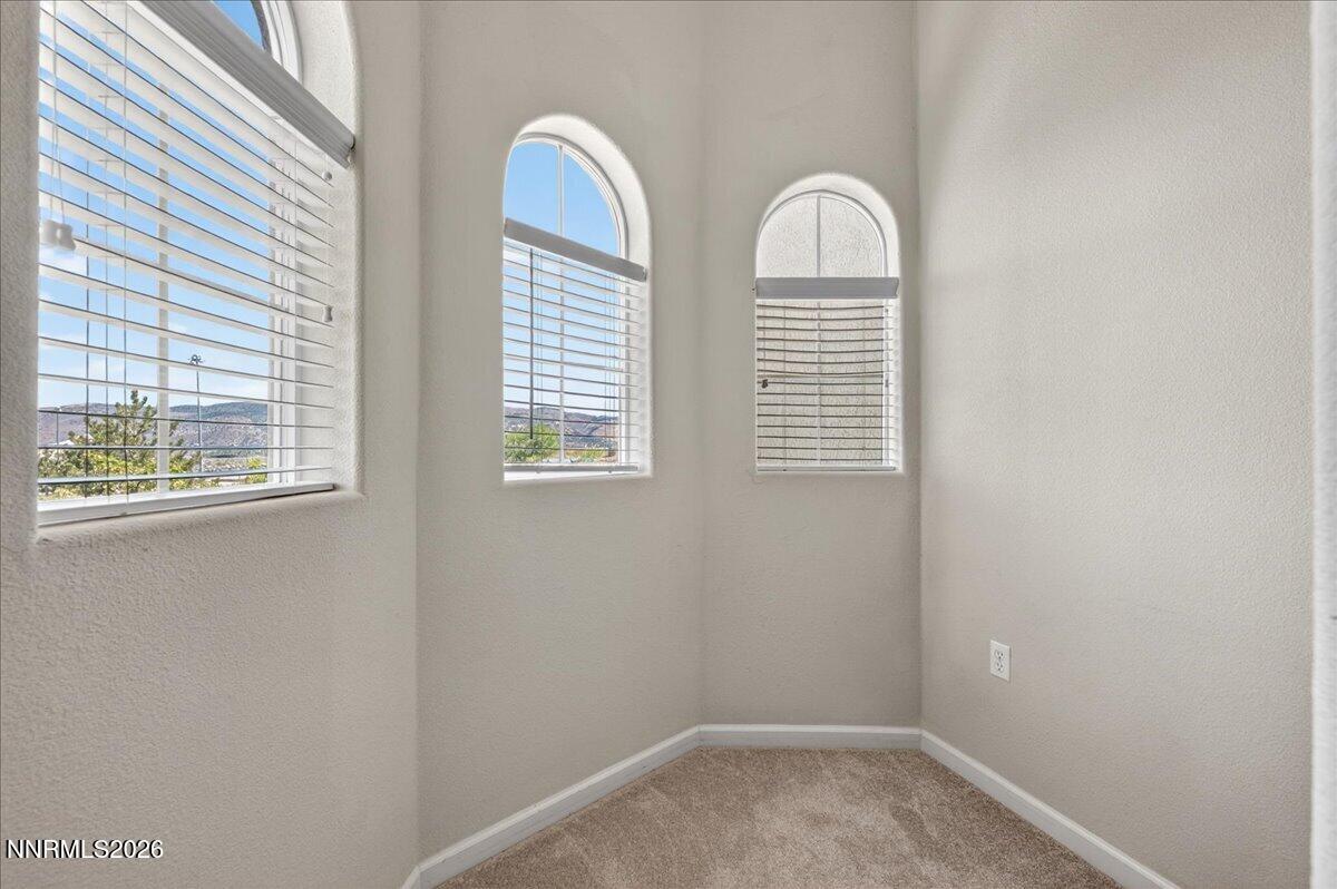 17000 Wedge Parkway, Unit 1525 Reno, NV 89511 - Photo 29 of 42 a view of a room that has a window in it