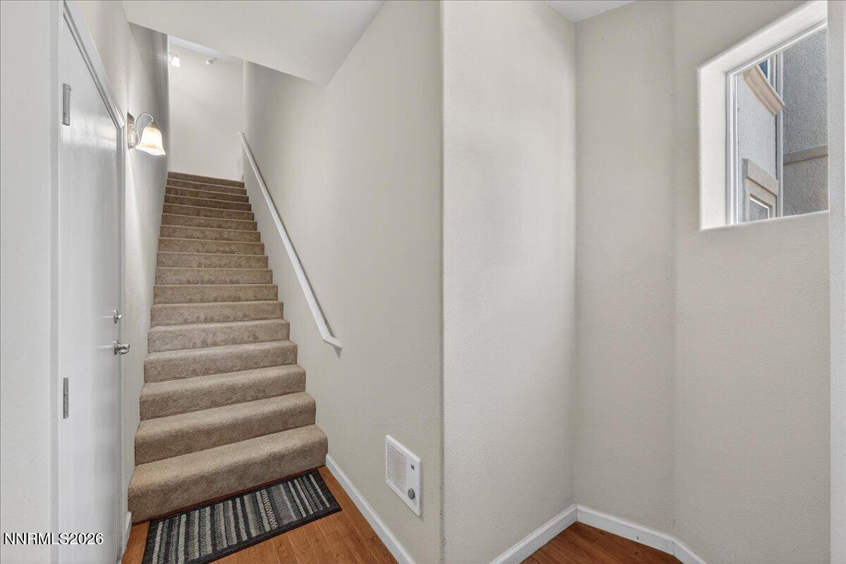 17000 Wedge Parkway, Unit 1525 Reno, NV 89511 - Photo 5 of 42 a view of entryway