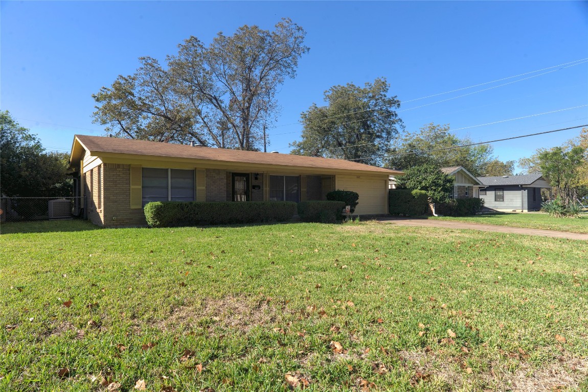 1805 Barbara Street Austin, TX 78757 - Photo 5 of 5 front view of a house with a yard