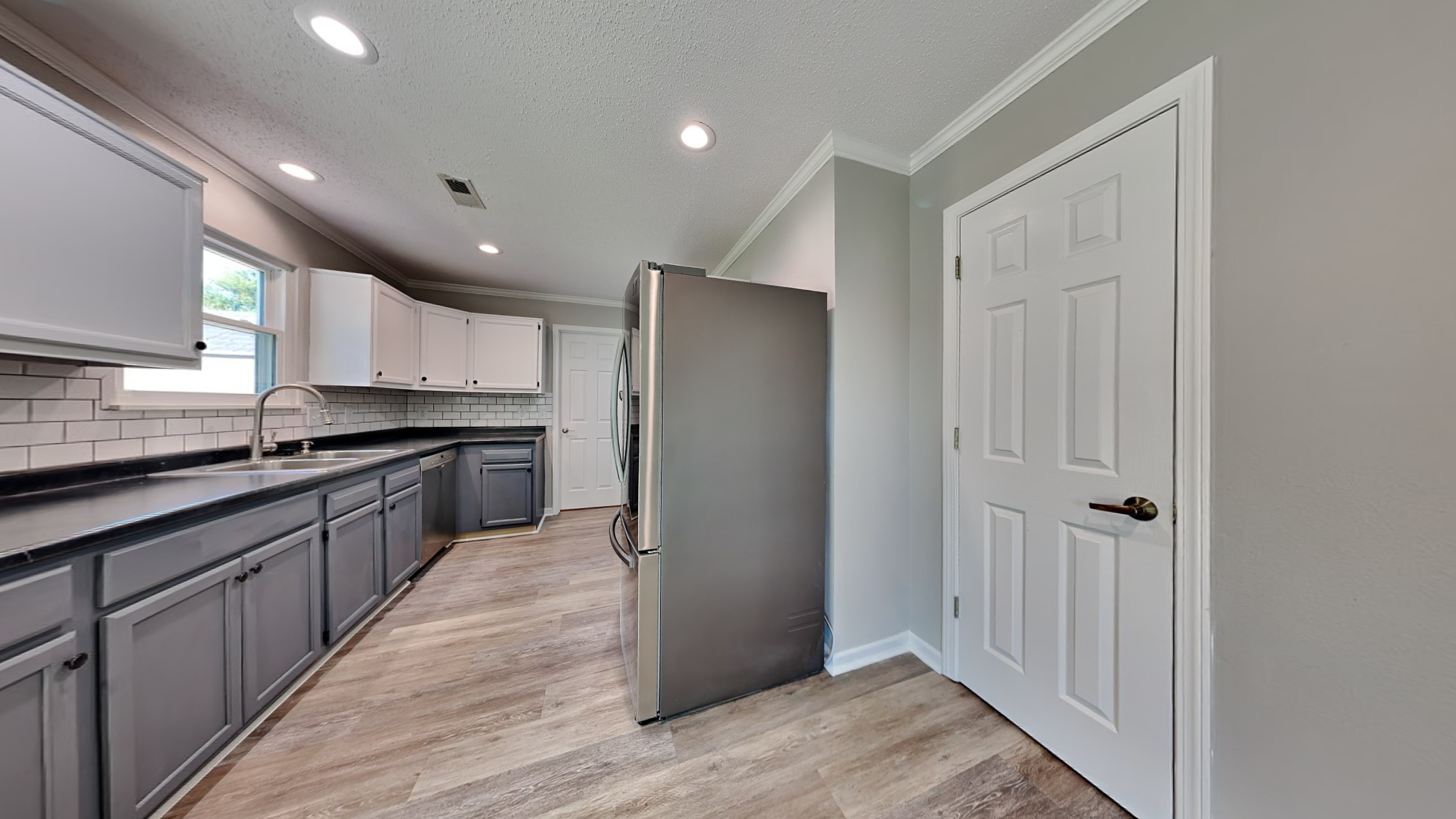 826 Springwater Road Kokomo, IN 46902 - Photo 5 of 15 Gallery Image 5