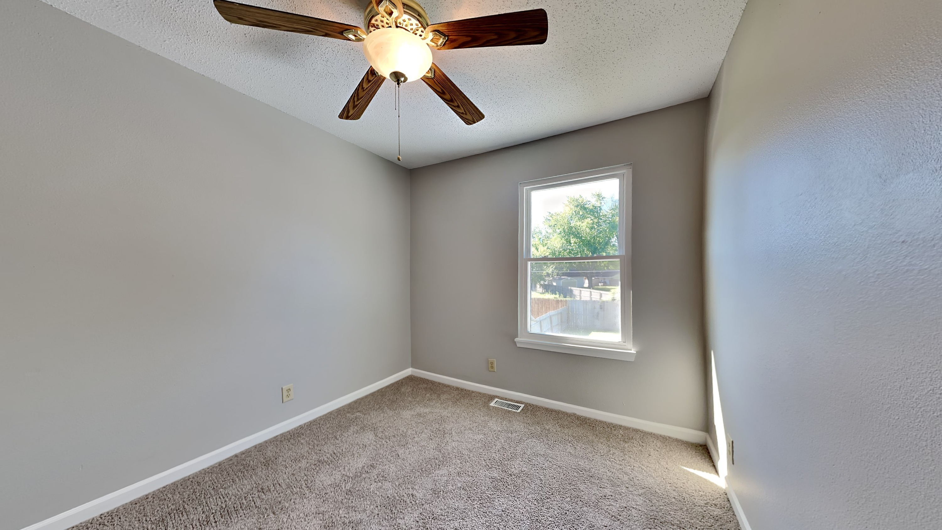 826 Springwater Road Kokomo, IN 46902 - Photo 9 of 15 Gallery Image 9