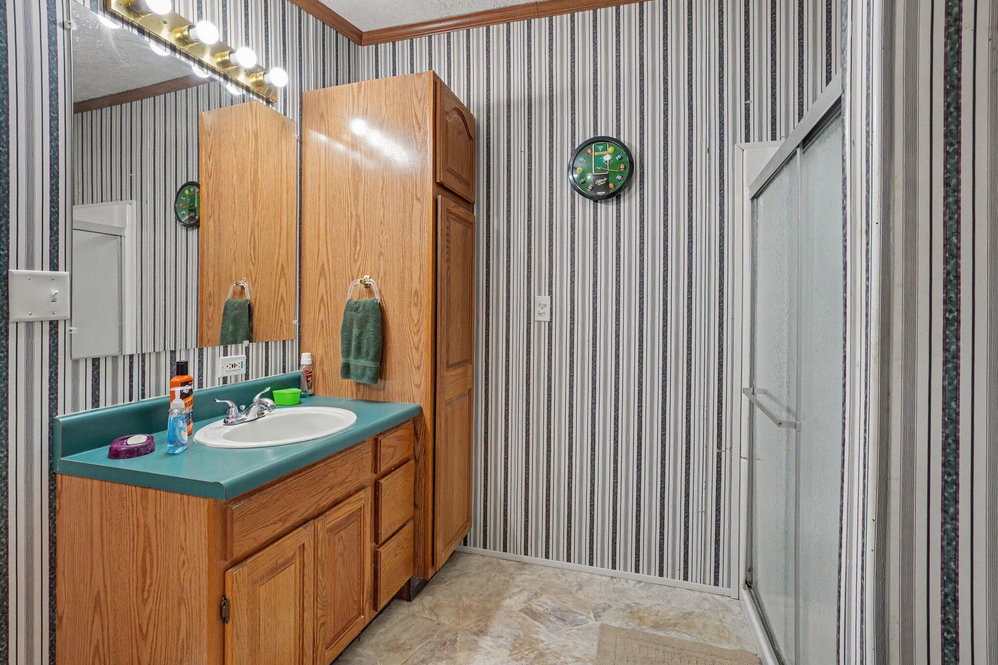 14420 Portage Road Vicksburg, MI 49097 - Photo 13 of 24 018_file_4374
