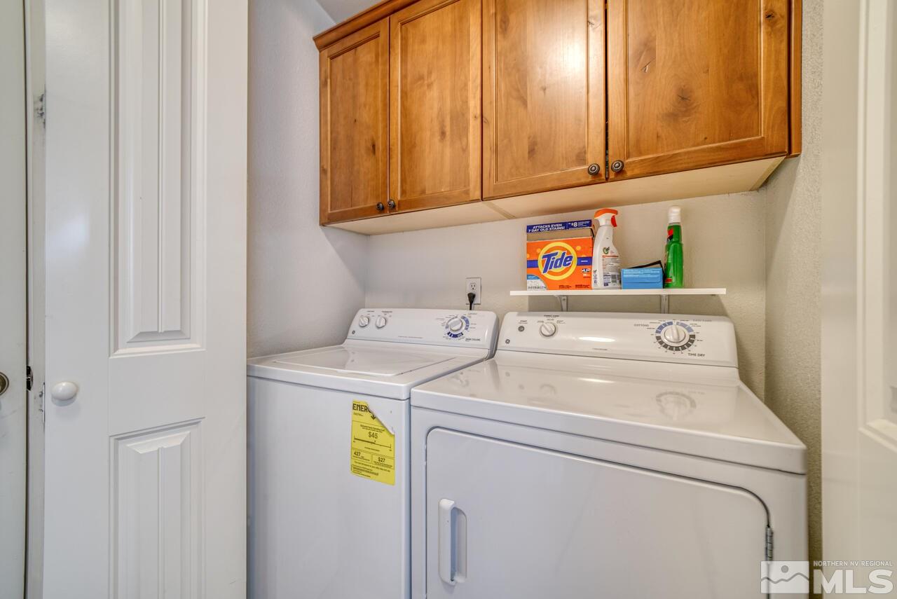 3677 Warren Way, Unit A Reno, NV 89509 - Photo 4 of 22 a utility room with dryer and washer