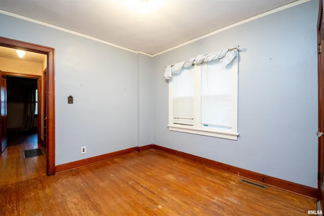 $59,900 | 802 West Gift Avenue, Peoria, IL 61604