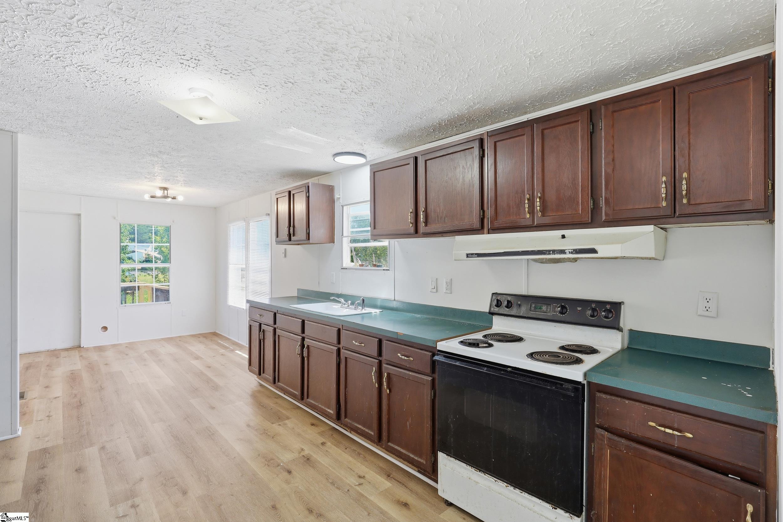 1171 Old Pelzer Road Piedmont, SC 29673 - Photo 2 of 24