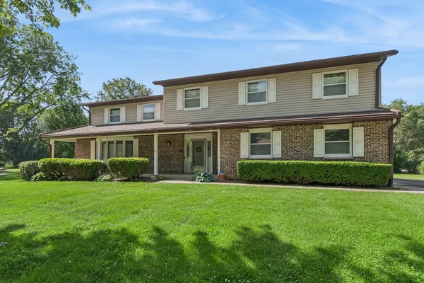 $495,000 | 5017 Kenneth Drive, Crystal Lake, IL 60014