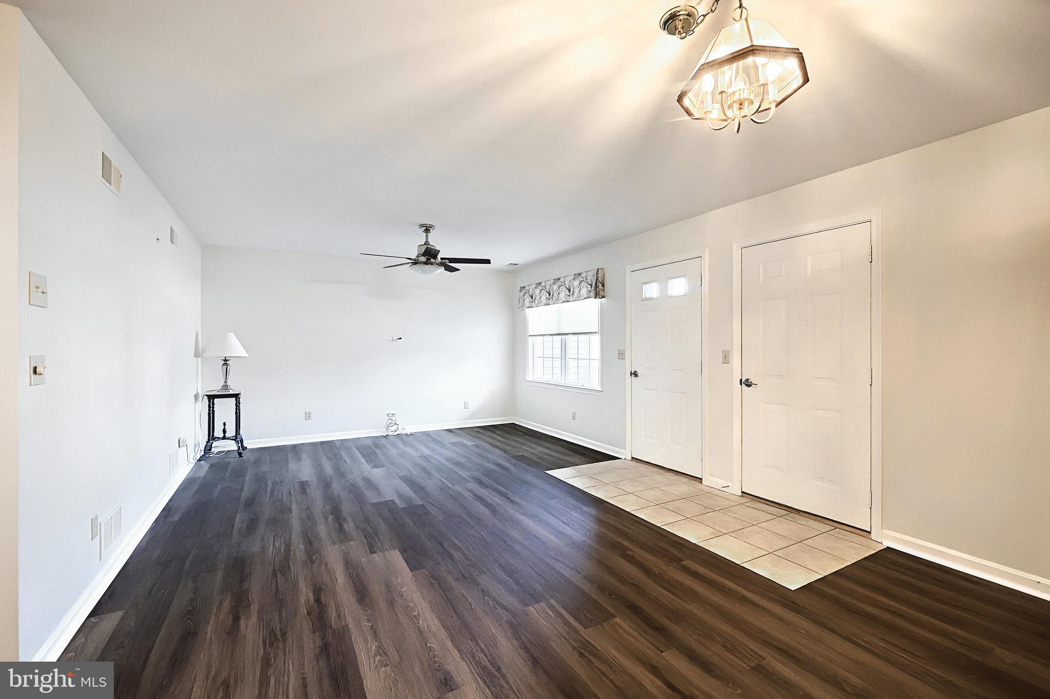 3044 Lakefield Road York, PA 17402 - Photo 5 of 27 Gallery Image 5