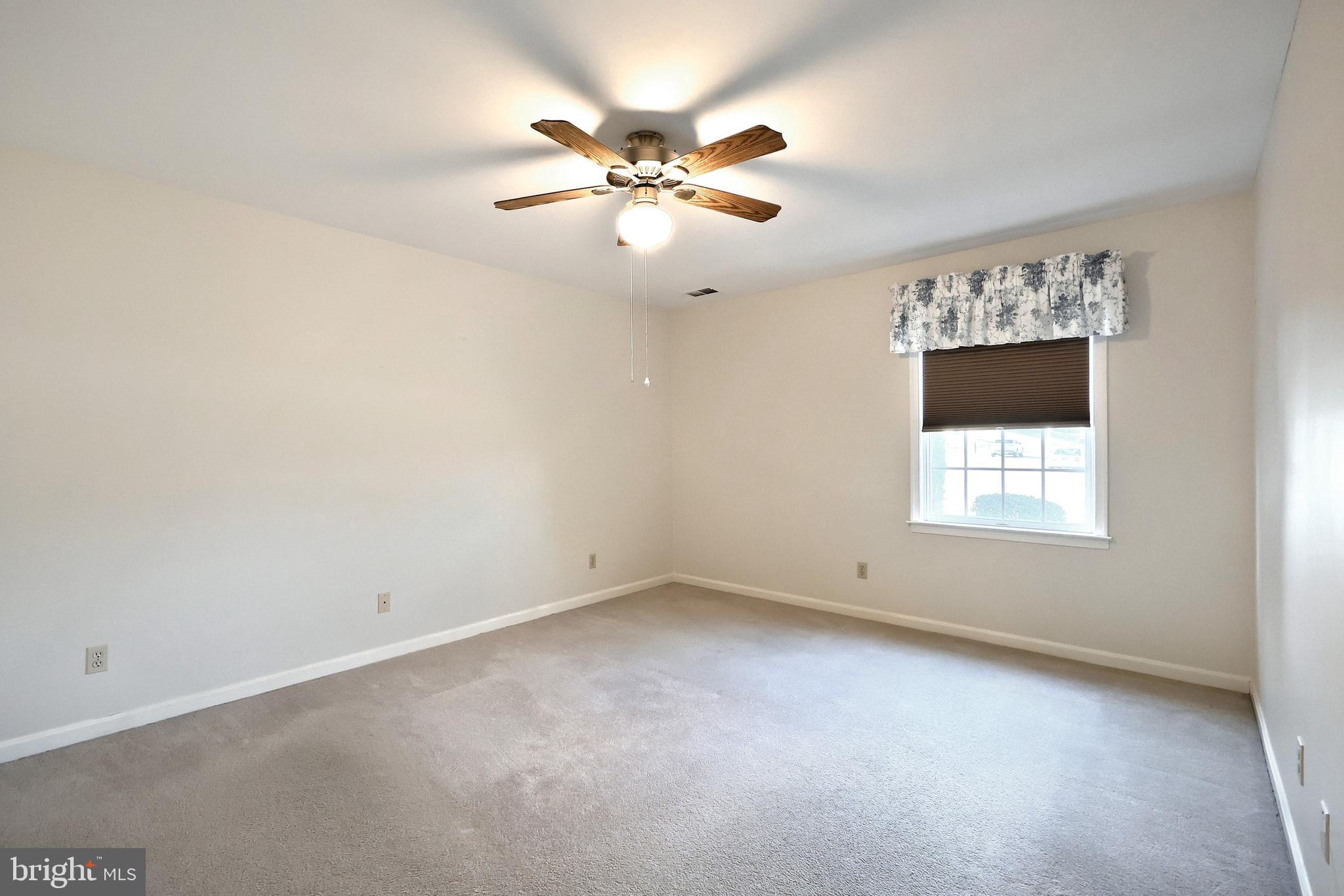 3044 Lakefield Road York, PA 17402 - Photo 8 of 27 Primary Bedroom