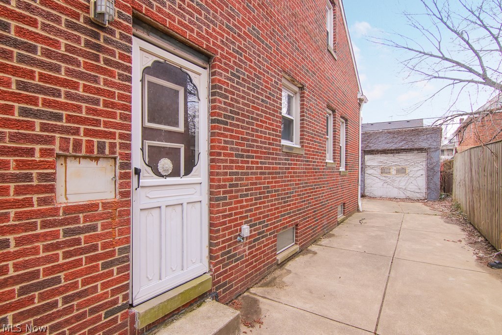 912 Ruple Road Cleveland, OH 44110 - Photo 15 of 17