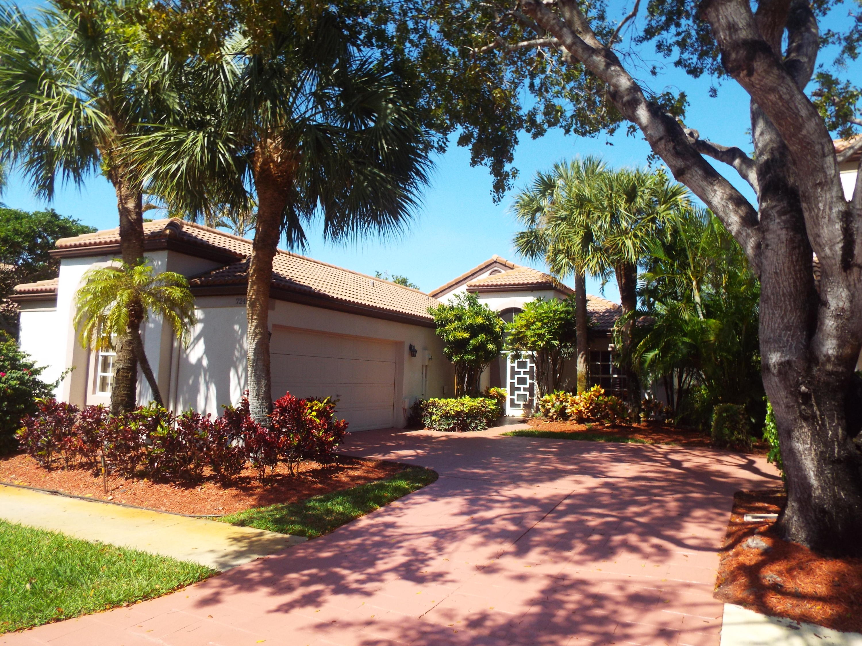 7248 Via Palomar Boca Raton, FL 33433 - Photo 1 of 48 Front