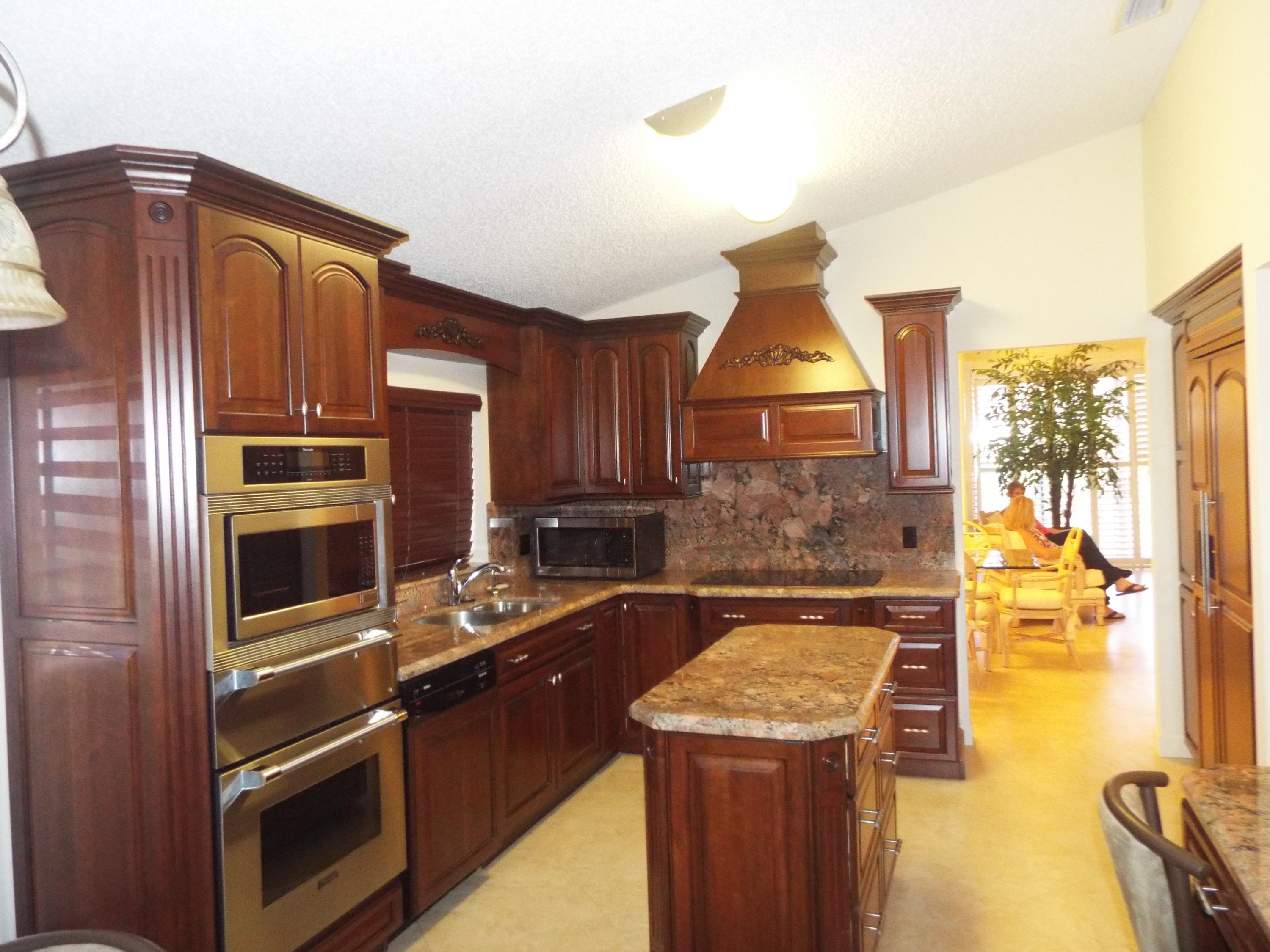 7248 Via Palomar Boca Raton, FL 33433 - Photo 2 of 48 Gourmet Kitchen