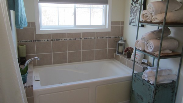 138 Curran Road Cumberland, RI 02864 - Photo 23 of 29 Gallery Image 23