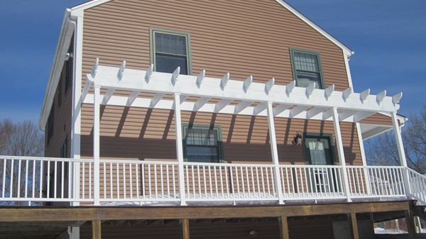 138 Curran Road Cumberland, RI 02864 - Photo 3 of 29 Gallery Image 3