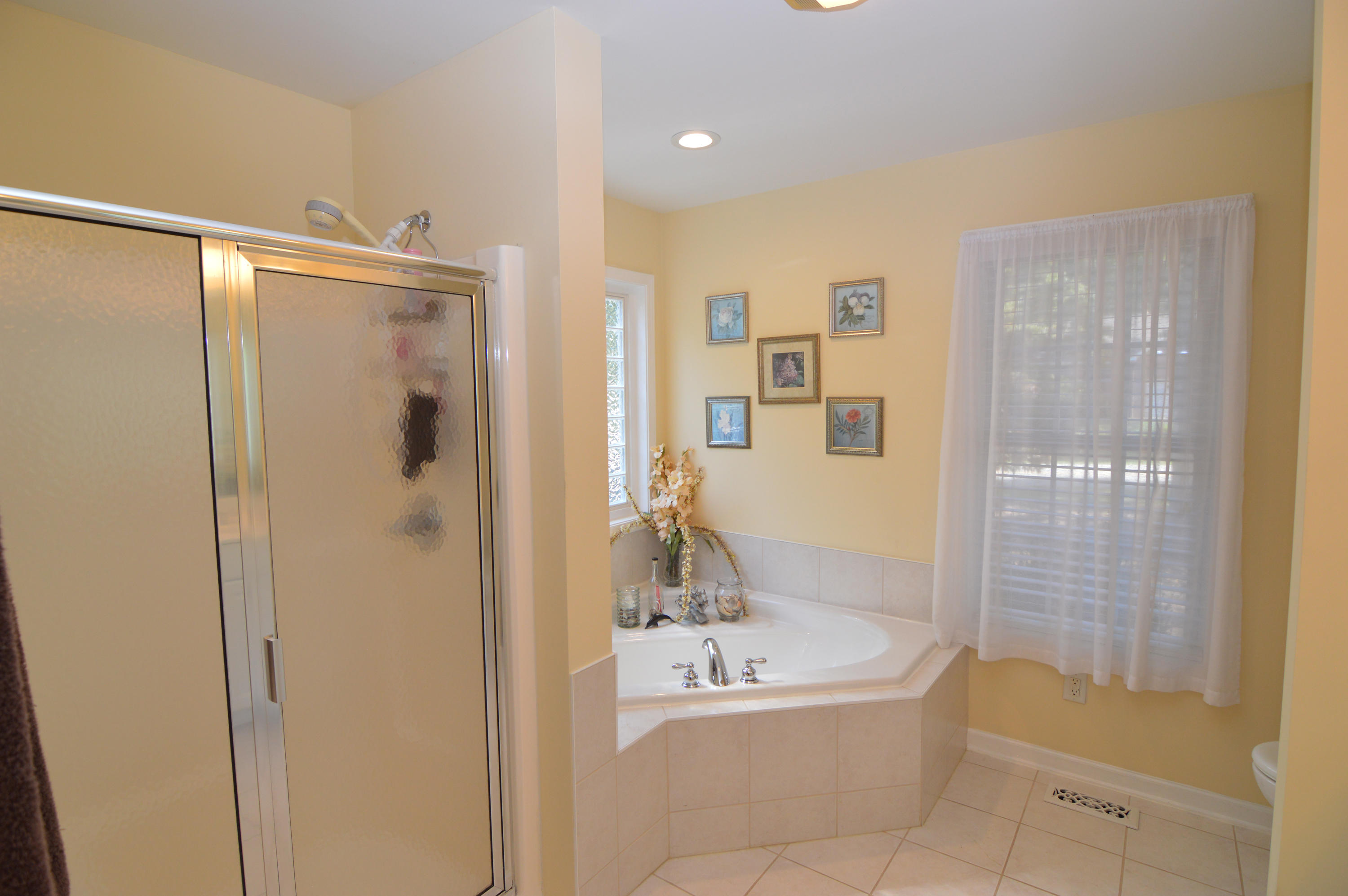 800 Burning Tree Road Pinehurst, NC 28374 - Photo 26 of 40 800MasterBath3
