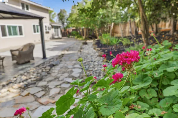 $1,458,000 | 11593 Ladera Court, Dublin, CA 94568