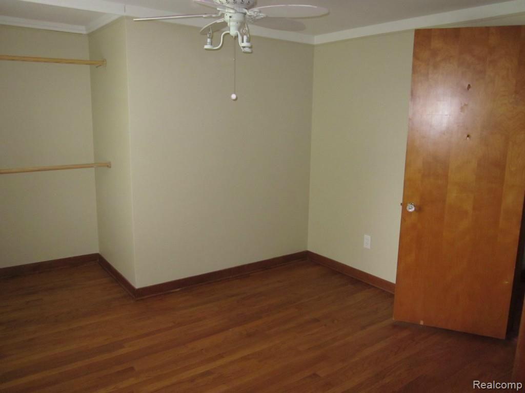 14151 Newburgh Road Livonia, MI 48150 - Photo 23 of 39 21 Bedroom 2 1.jpg