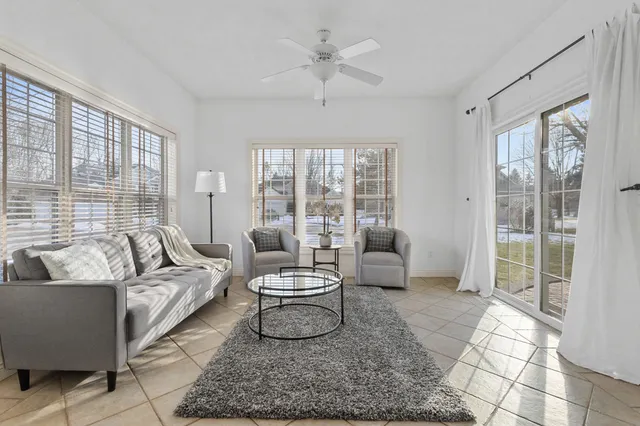 $599,900 | 825 Yorkshire Road, Neenah, WI 54956