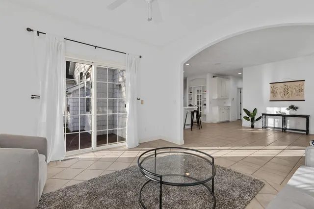 $599,900 | 825 Yorkshire Road, Neenah, WI 54956