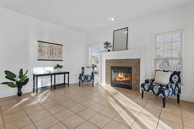 $599,900 | 825 Yorkshire Road, Neenah, WI 54956