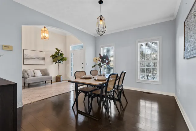 $599,900 | 825 Yorkshire Road, Neenah, WI 54956