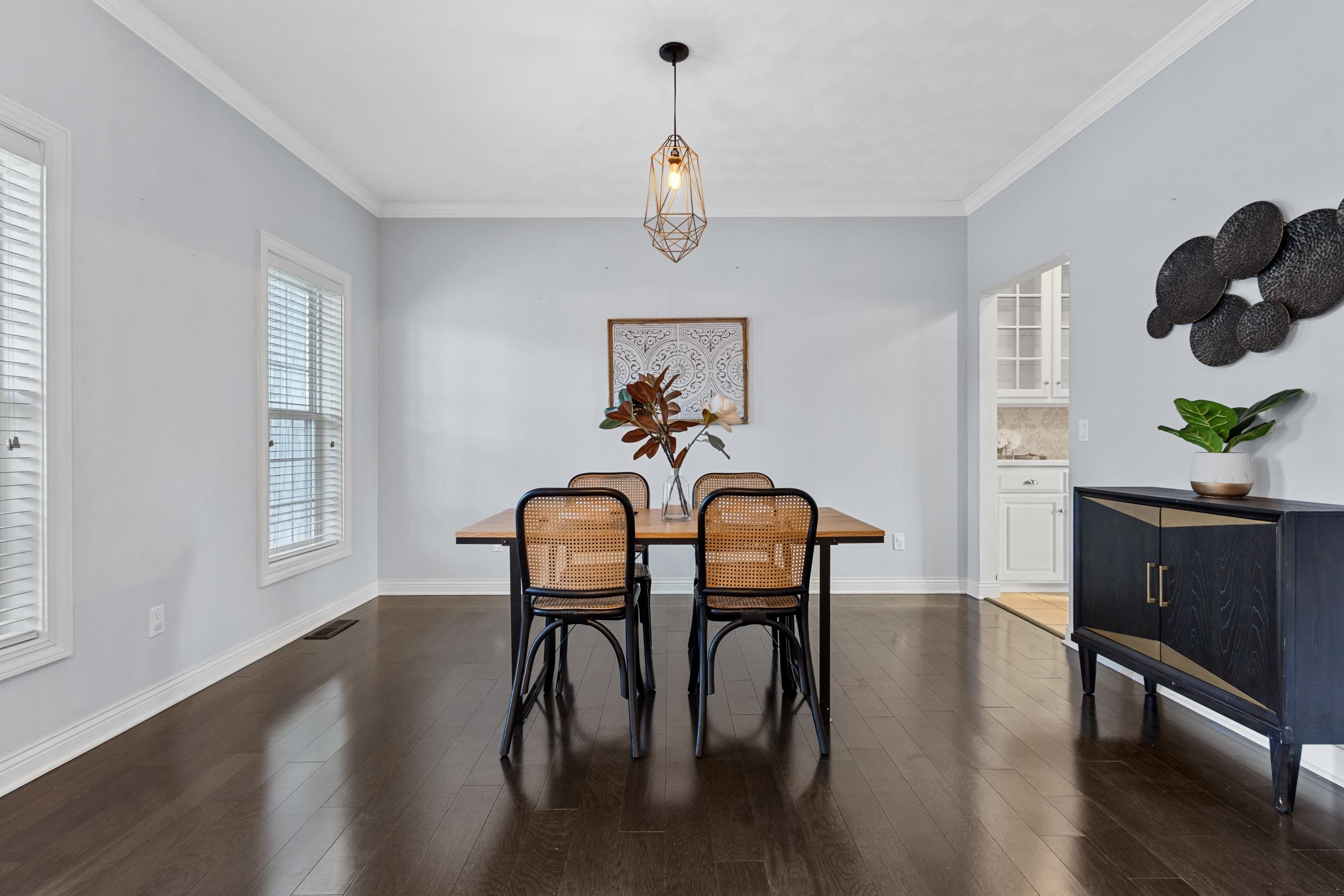 825 Yorkshire Road Neenah, WI 54956 - Photo 22 of 58