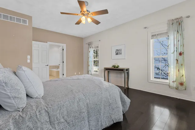 $599,900 | 825 Yorkshire Road, Neenah, WI 54956