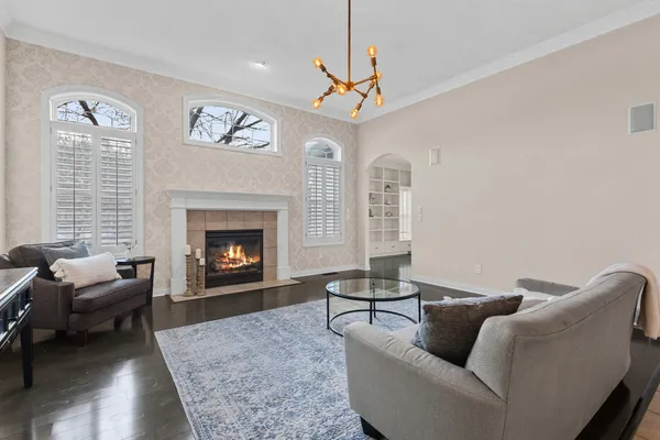 $599,900 | 825 Yorkshire Road, Neenah, WI 54956