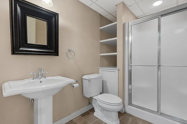 $599,900 | 825 Yorkshire Road, Neenah, WI 54956