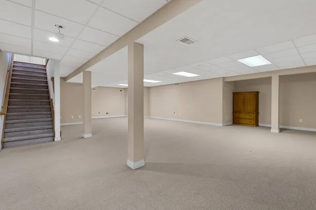 $599,900 | 825 Yorkshire Road, Neenah, WI 54956