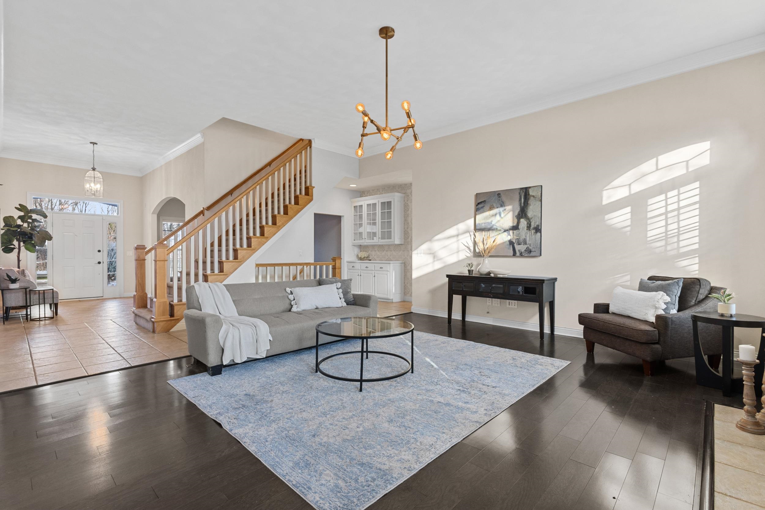 825 Yorkshire Road Neenah, WI 54956 - Photo 5 of 58