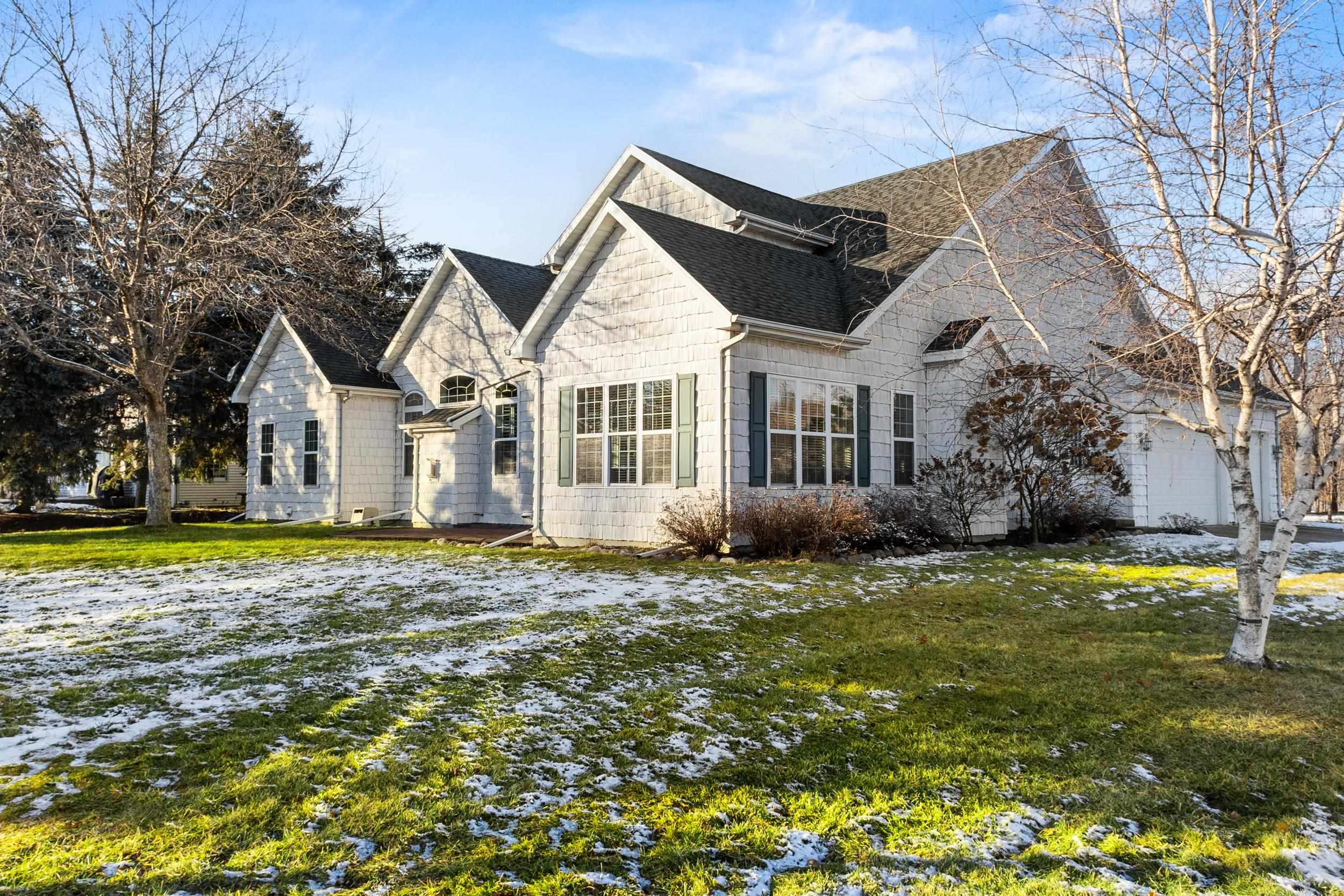 825 Yorkshire Road Neenah, WI 54956 - Photo 52 of 58