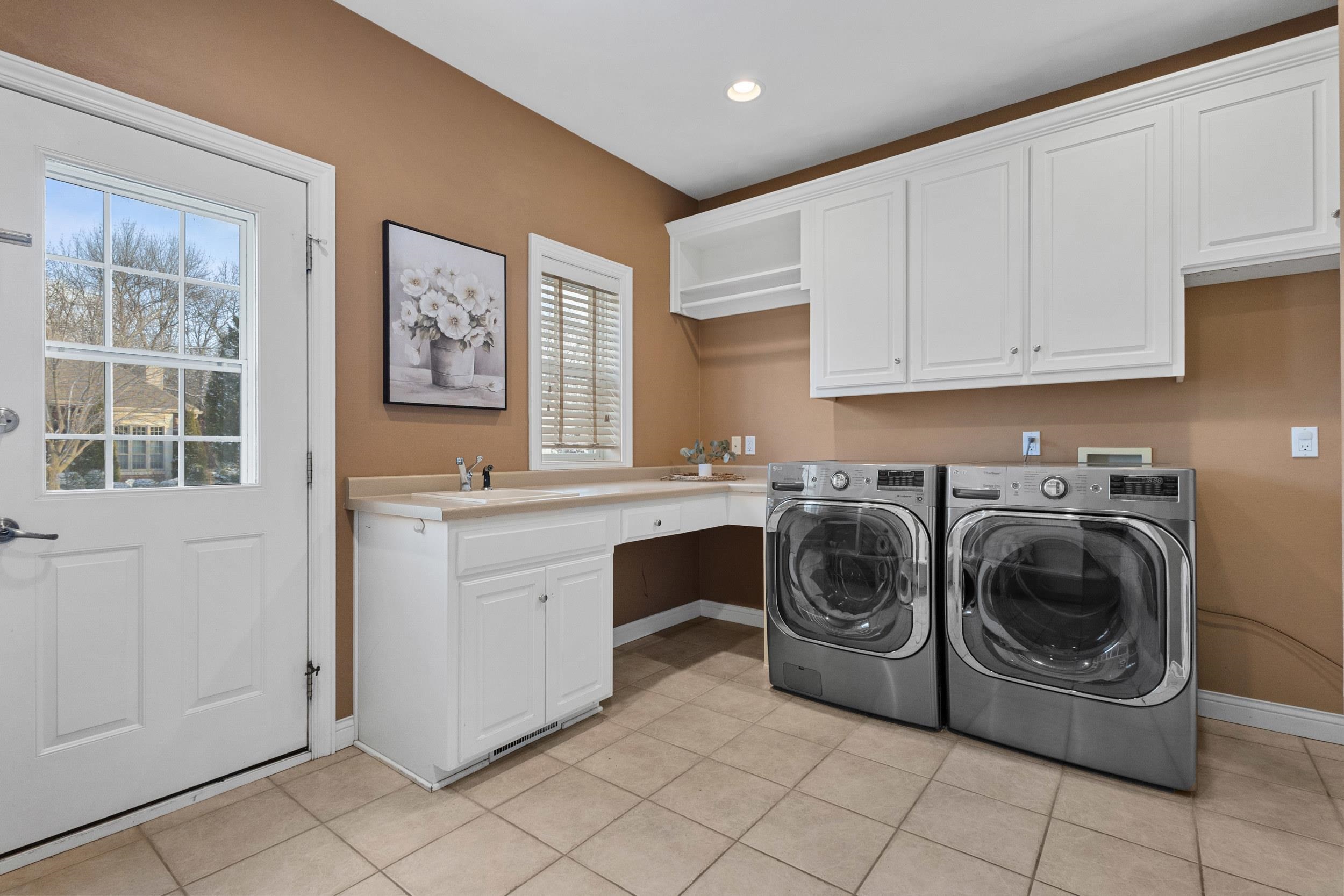 825 Yorkshire Road Neenah, WI 54956 - Photo 53 of 58