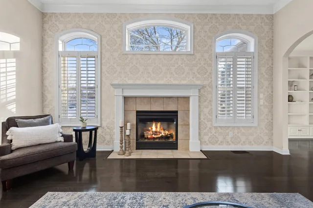 $599,900 | 825 Yorkshire Road, Neenah, WI 54956